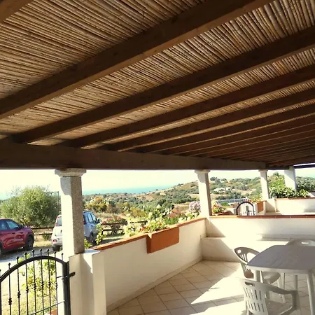 Country house Comino Alto E *